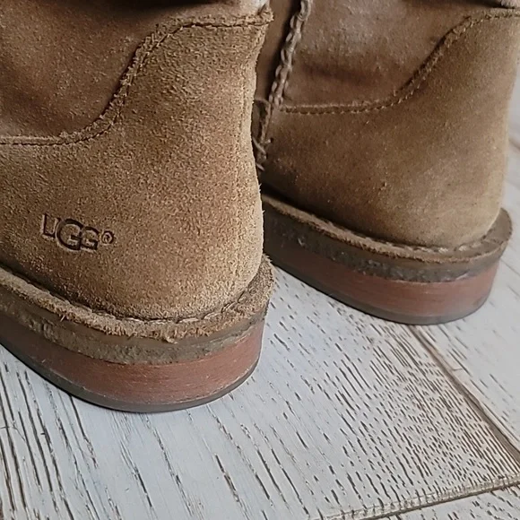 UGG Daphne Shearling lined Suede Boots size womens 8 - Picture 5 of 10